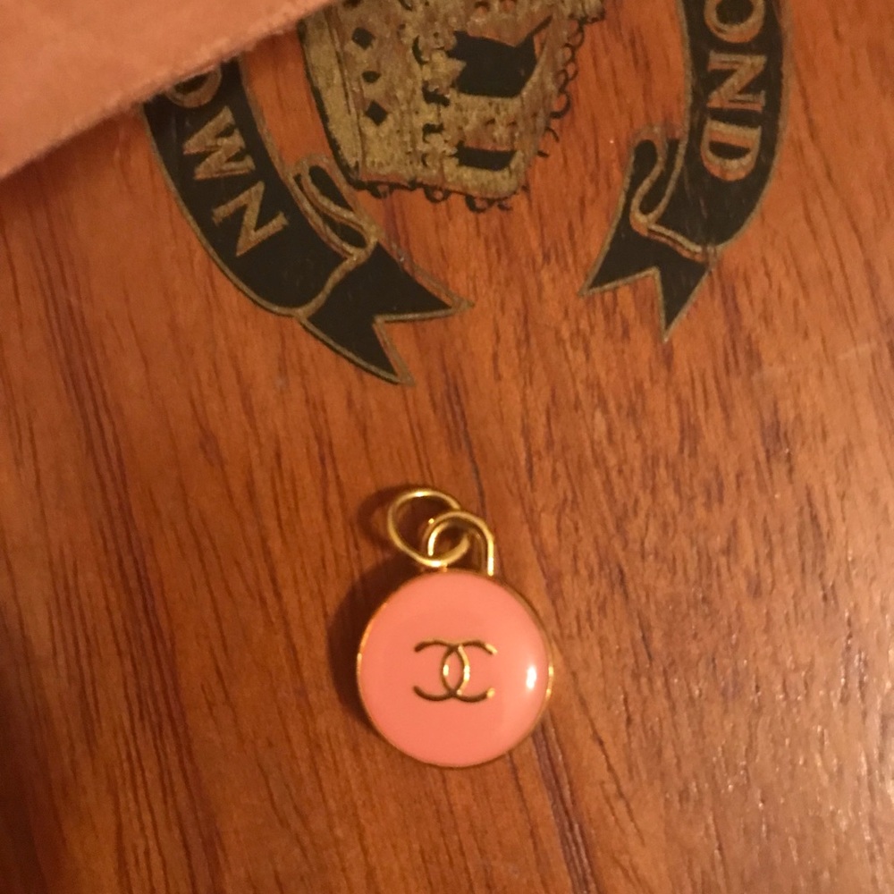 AUTHENTIC CHANEL CC PINK GOLD NECKLACE PENDANT CHARM